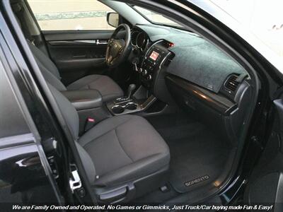 2013 Kia Sorento LX - Photo 28 - Mesa, AZ 85202