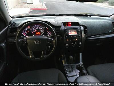 2013 Kia Sorento LX - Photo 13 - Mesa, AZ 85202