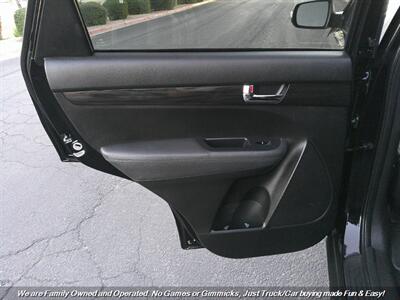 2013 Kia Sorento LX - Photo 18 - Mesa, AZ 85202