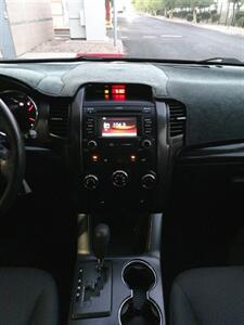 2013 Kia Sorento LX - Photo 33 - Mesa, AZ 85202