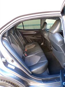 2019 Toyota Camry SE   - Photo 22 - Mesa, AZ 85202