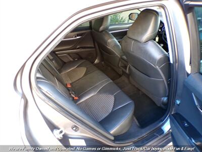 2019 Toyota Camry SE   - Photo 23 - Mesa, AZ 85202