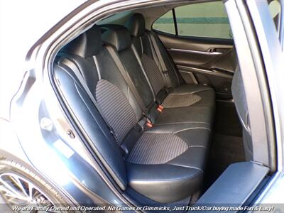 2019 Toyota Camry SE   - Photo 21 - Mesa, AZ 85202