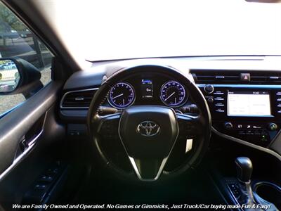 2019 Toyota Camry SE   - Photo 13 - Mesa, AZ 85202
