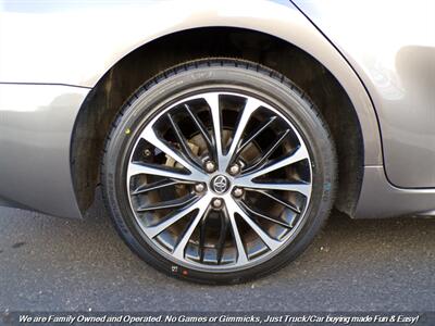 2019 Toyota Camry SE   - Photo 42 - Mesa, AZ 85202