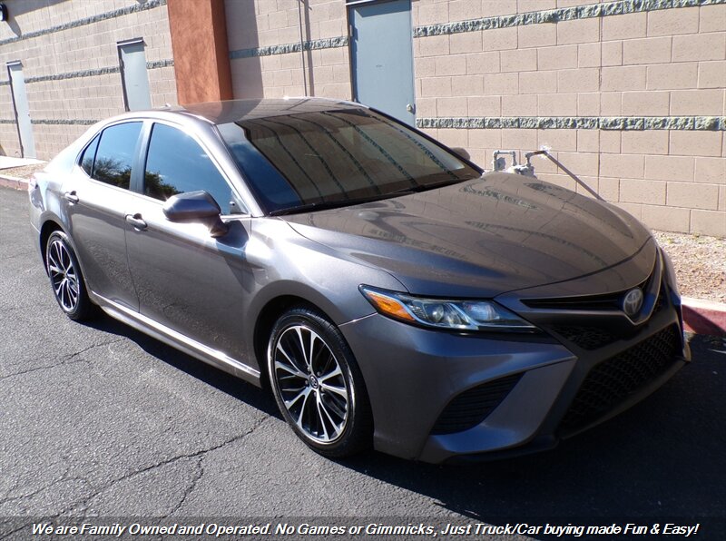 Predawn Gray Mica 2019 Toyota Camry SE FWD Sedan Front-Wheel Drive Automatic