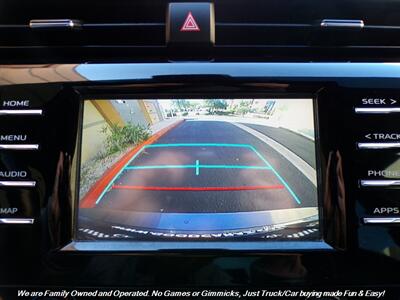 2019 Toyota Camry SE   - Photo 34 - Mesa, AZ 85202