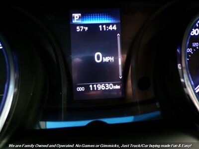 2019 Toyota Camry SE   - Photo 11 - Mesa, AZ 85202