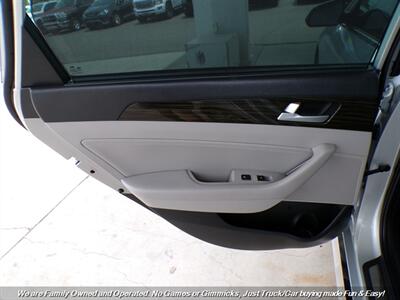 2017 Hyundai Sonata Limited - Photo 17 - Mesa, AZ 85202