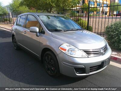 2012 Nissan Versa 1.8 S  