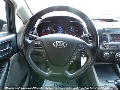 2014 Kia Forte EX   - Photo 12 - Mesa, AZ 85202