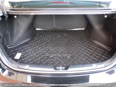 2014 Kia Forte EX   - Photo 9 - Mesa, AZ 85202