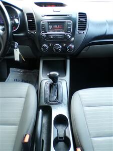 2014 Kia Forte EX   - Photo 29 - Mesa, AZ 85202