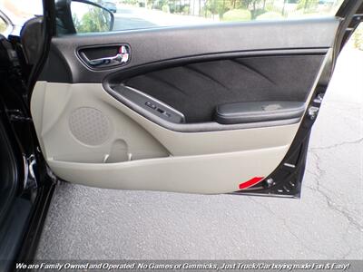 2014 Kia Forte EX   - Photo 28 - Mesa, AZ 85202