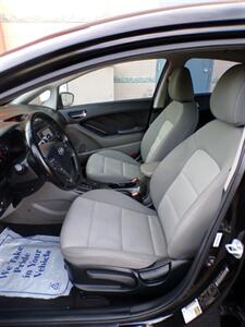 2014 Kia Forte EX   - Photo 14 - Mesa, AZ 85202