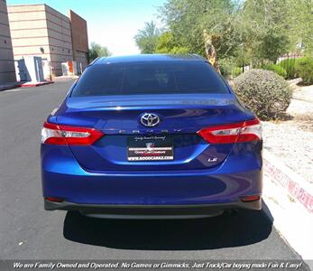 2018 Toyota Camry LE   - Photo 4 - Mesa, AZ 85202