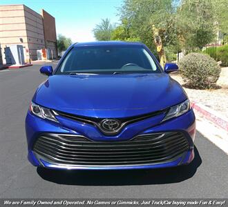 2018 Toyota Camry LE   - Photo 2 - Mesa, AZ 85202