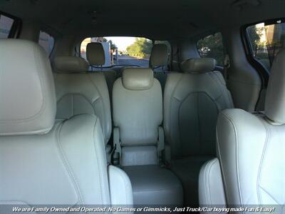 2017 Chrysler Pacifica Touring-L Plus   - Photo 34 - Mesa, AZ 85202