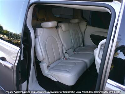 2017 Chrysler Pacifica Touring-L Plus   - Photo 26 - Mesa, AZ 85202