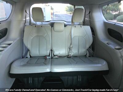 2017 Chrysler Pacifica Touring-L Plus   - Photo 24 - Mesa, AZ 85202