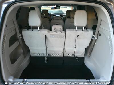 2017 Chrysler Pacifica Touring-L Plus   - Photo 9 - Mesa, AZ 85202