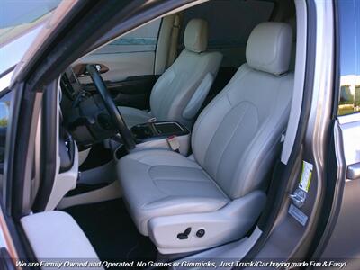 2017 Chrysler Pacifica Touring-L Plus   - Photo 17 - Mesa, AZ 85202