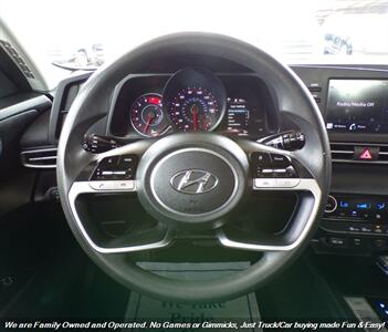 2021 Hyundai ELANTRA SEL   - Photo 26 - Mesa, AZ 85202
