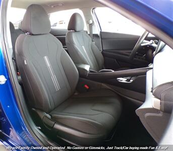 2021 Hyundai ELANTRA SEL   - Photo 24 - Mesa, AZ 85202