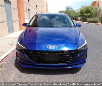 2021 Hyundai ELANTRA SEL   - Photo 2 - Mesa, AZ 85202