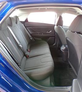 2021 Hyundai ELANTRA SEL   - Photo 19 - Mesa, AZ 85202