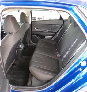 2021 Hyundai ELANTRA SEL   - Photo 15 - Mesa, AZ 85202