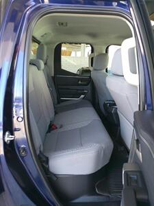 2022 Toyota Tundra SR5   - Photo 26 - Mesa, AZ 85202