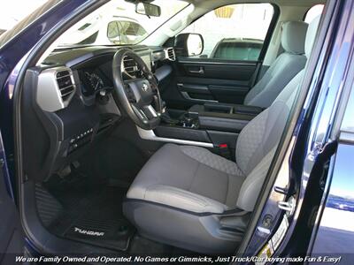 2022 Toyota Tundra SR5   - Photo 15 - Mesa, AZ 85202
