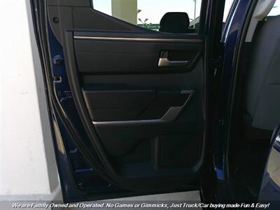 2022 Toyota Tundra SR5   - Photo 18 - Mesa, AZ 85202