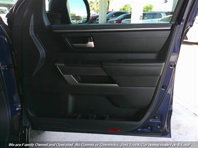 2022 Toyota Tundra SR5   - Photo 32 - Mesa, AZ 85202