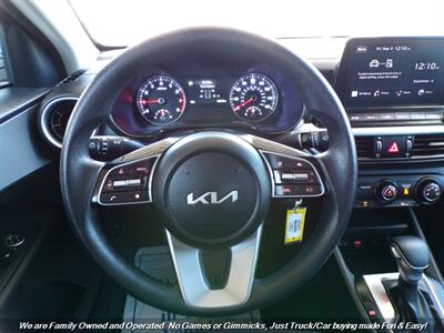 2024 Kia Forte LXS   - Photo 12 - Mesa, AZ 85202