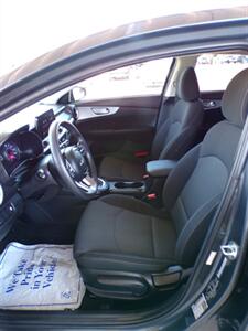 2024 Kia Forte LXS   - Photo 14 - Mesa, AZ 85202