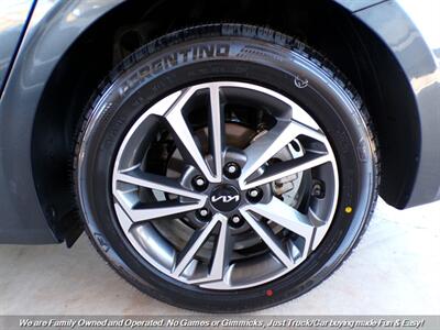 2024 Kia Forte LXS   - Photo 33 - Mesa, AZ 85202