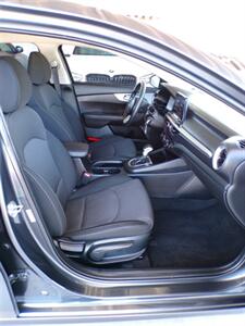 2024 Kia Forte LXS   - Photo 25 - Mesa, AZ 85202