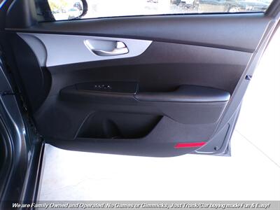 2024 Kia Forte LXS   - Photo 27 - Mesa, AZ 85202