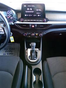 2024 Kia Forte LXS   - Photo 28 - Mesa, AZ 85202