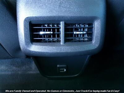 2020 Chevrolet Equinox LS - Photo 31 - Mesa, AZ 85202