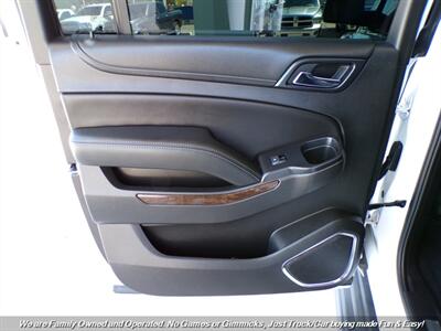 2018 Chevrolet Suburban LT   - Photo 16 - Mesa, AZ 85202