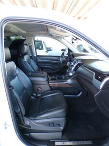 2018 Chevrolet Suburban LT   - Photo 28 - Mesa, AZ 85202