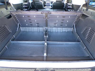 2018 Chevrolet Suburban LT   - Photo 59 - Mesa, AZ 85202