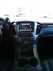 2018 Chevrolet Suburban LT   - Photo 40 - Mesa, AZ 85202
