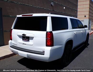 2018 Chevrolet Suburban LT   - Photo 7 - Mesa, AZ 85202