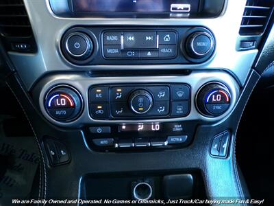 2018 Chevrolet Suburban LT   - Photo 43 - Mesa, AZ 85202