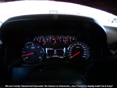 2018 Chevrolet Suburban LT   - Photo 10 - Mesa, AZ 85202