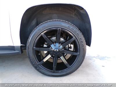 2018 Chevrolet Suburban LT   - Photo 63 - Mesa, AZ 85202